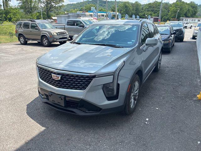 2024 Cadillac XT4 FWD Premium Luxury