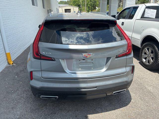 2024 Cadillac XT4 FWD Premium Luxury