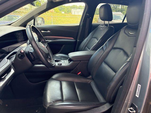 2024 Cadillac XT4 FWD Premium Luxury