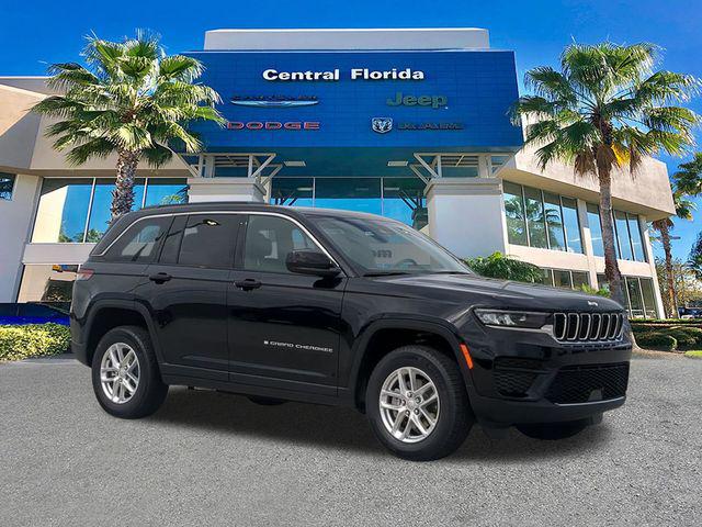 2026 Jeep Grand Cherokee Laredo 4x2