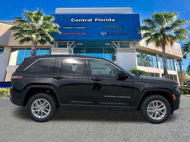 2026 Jeep Grand Cherokee Laredo 4x2