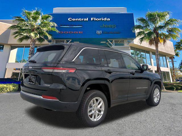 2026 Jeep Grand Cherokee Laredo 4x2