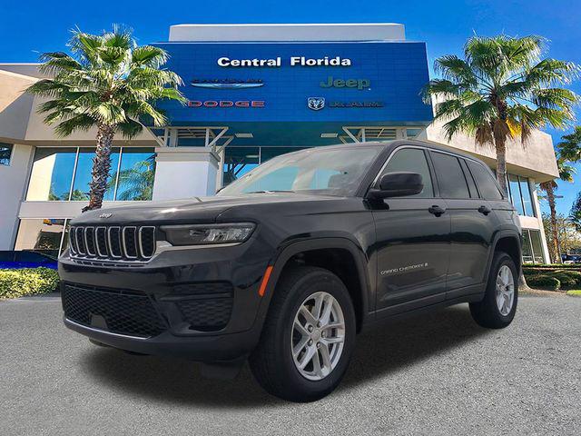 2026 Jeep Grand Cherokee Laredo 4x2