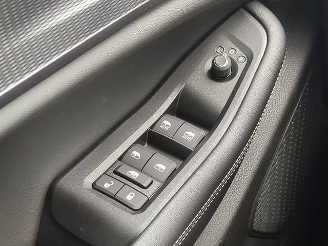 2026 Jeep Grand Cherokee Laredo 4x2