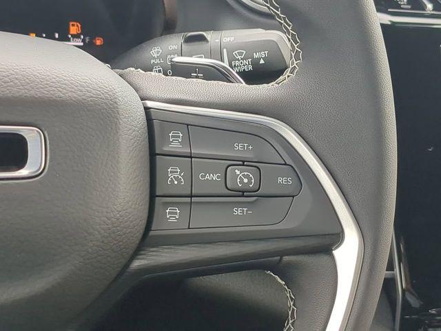 2026 Jeep Grand Cherokee Laredo 4x2