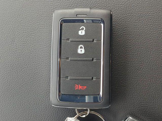 2026 Jeep Grand Cherokee Laredo 4x2