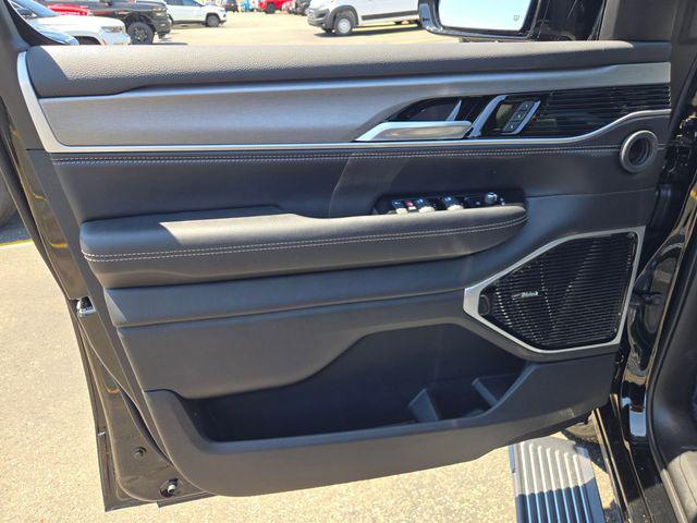 2026 Jeep Grand Wagoneer Limited Altitude 4x4