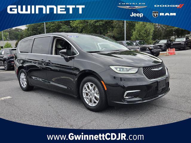 2023 Chrysler Pacifica Touring L for sale in Stone Mountain, GA