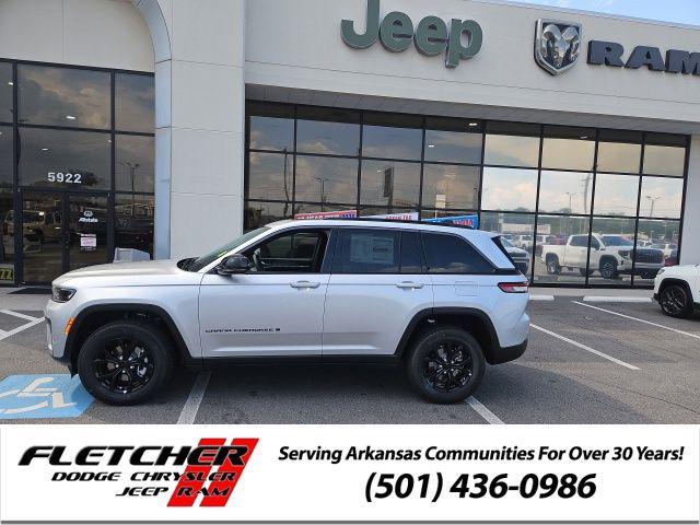 2026 Jeep Grand Cherokee GRAND CHEROKEE LAREDO ALTITUDE 4X4