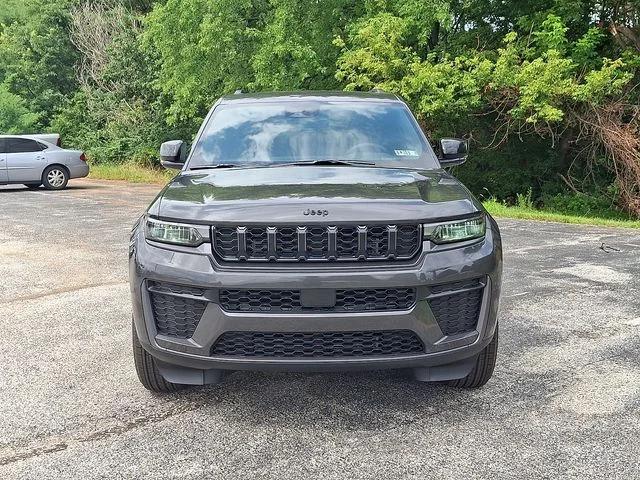 2026 Jeep Grand Cherokee GRAND CHEROKEE LAREDO ALTITUDE 4X4 2026 Jeep Grand Cherokee GRAND CHEROKEE LAREDO ALTITUDE 4X4