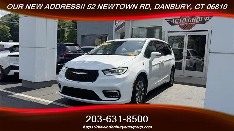 2022 Chrysler Pacifica Hybrid Touring L for sale in DANBURY, CT