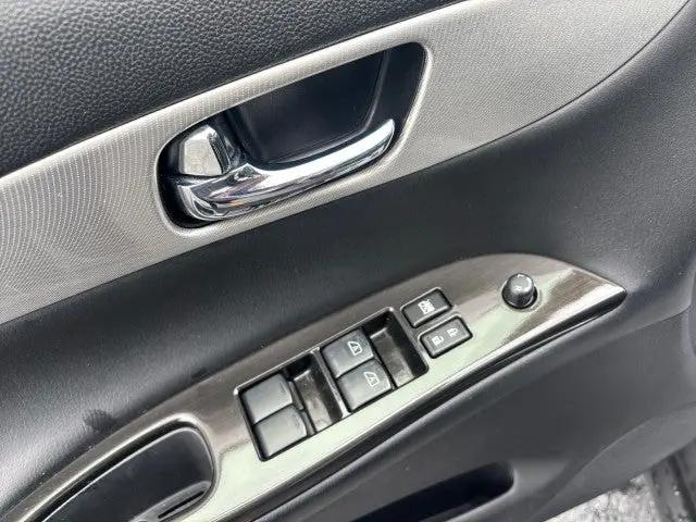 2017 INFINITI QX50 Standard