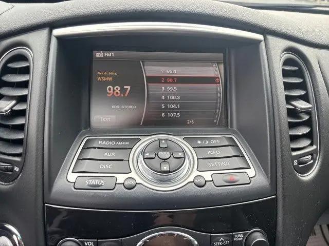 2017 INFINITI QX50 Standard