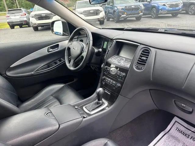 2017 INFINITI QX50 Standard