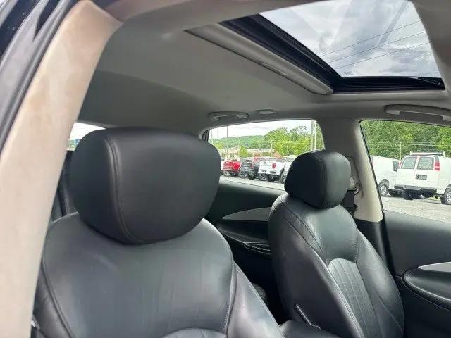 2017 INFINITI QX50 Standard