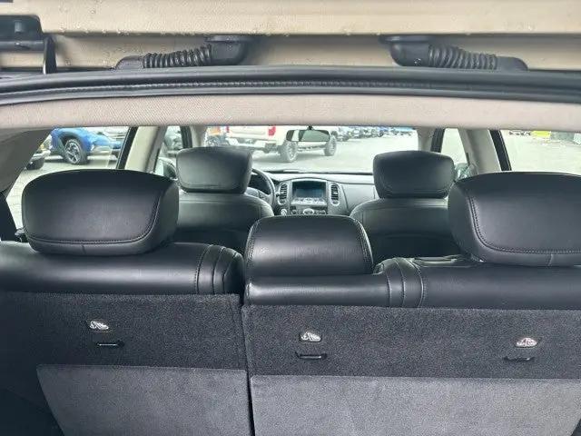 2017 INFINITI QX50 Standard