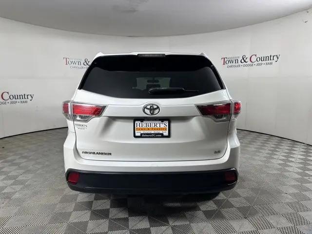 2014 Toyota Highlander LE