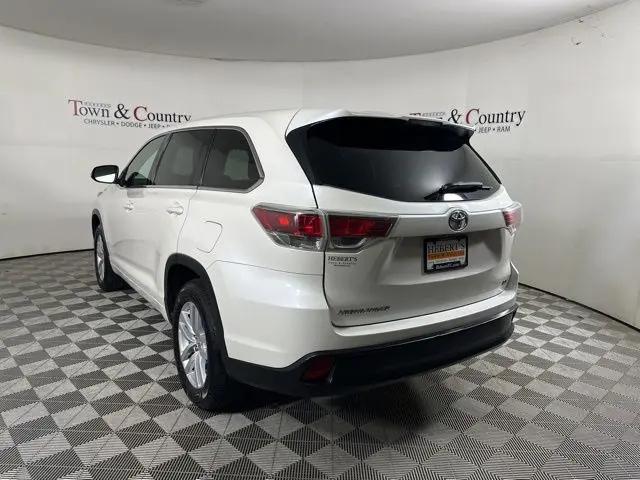 2014 Toyota Highlander LE