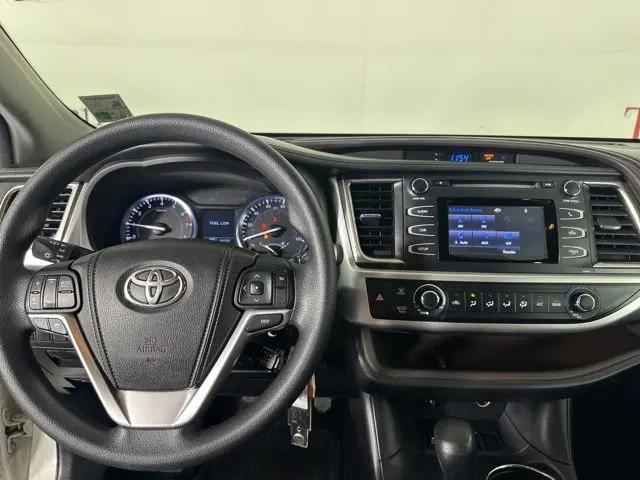 2014 Toyota Highlander LE