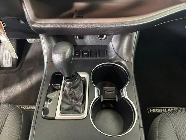 2014 Toyota Highlander LE