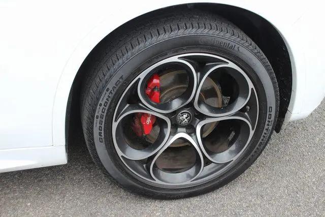 2023 Alfa Romeo Stelvio Veloce AWD