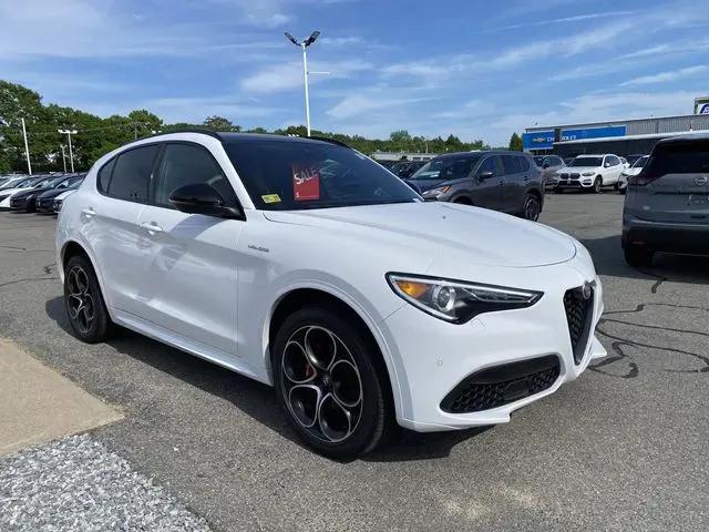 2023 Alfa Romeo Stelvio Veloce AWD