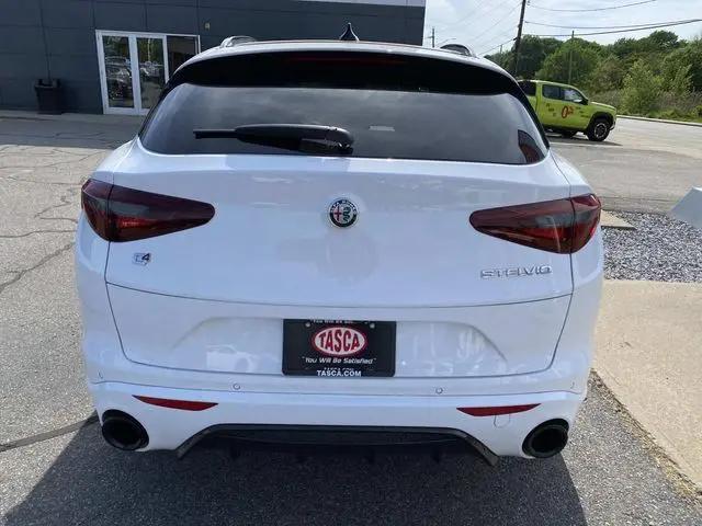2023 Alfa Romeo Stelvio Veloce AWD