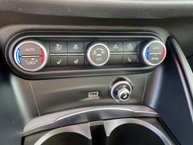 2023 Alfa Romeo Stelvio Veloce AWD