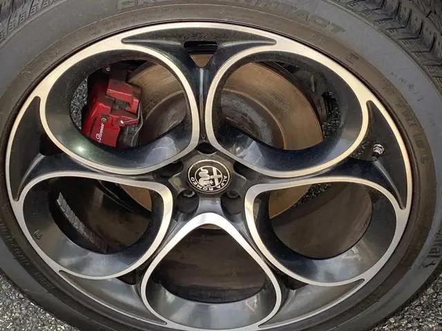 2023 Alfa Romeo Stelvio Veloce AWD