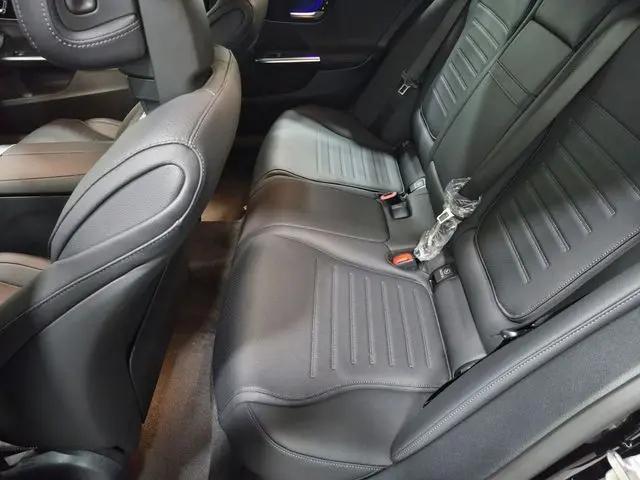 2026 Mercedes-Benz C-CLASS C 300 C 300
