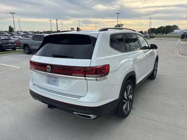 2024 Volkswagen Atlas 2.0T SE w/Technology