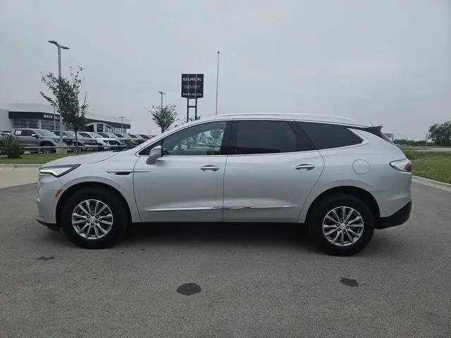 2022 Buick Enclave FWD Essence
