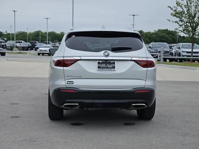 2022 Buick Enclave FWD Essence