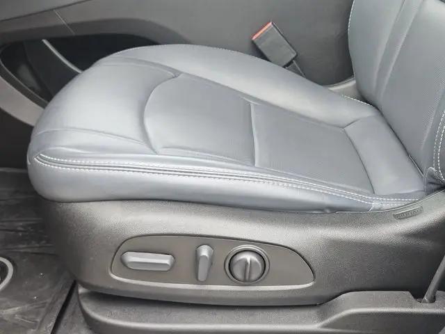 2022 Buick Enclave FWD Essence