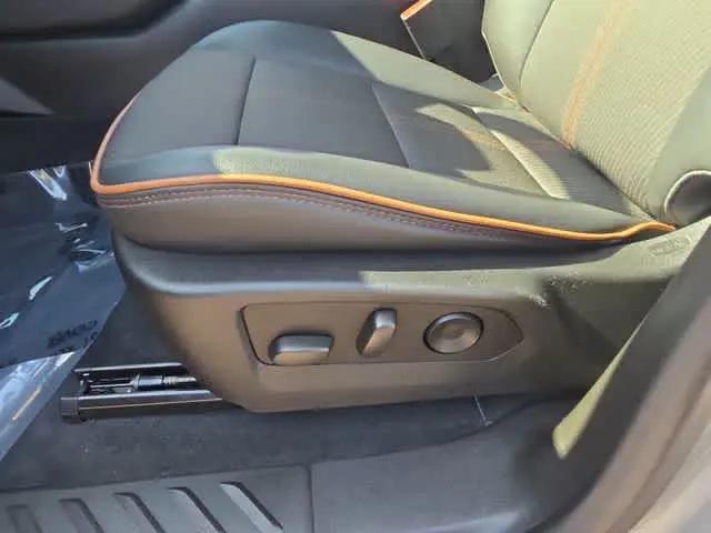 2023 GMC Canyon 4WD Crew Cab Short Box AT4