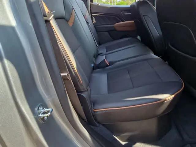 2023 GMC Canyon 4WD Crew Cab Short Box AT4