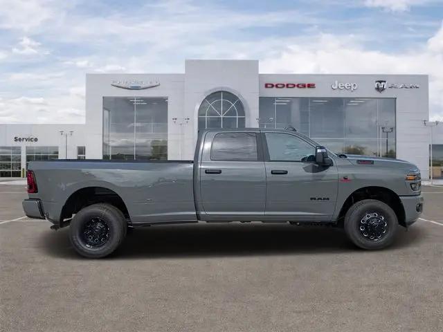 2026 Ram 3500 Big Horn Crew Cab 4x4 8' Box