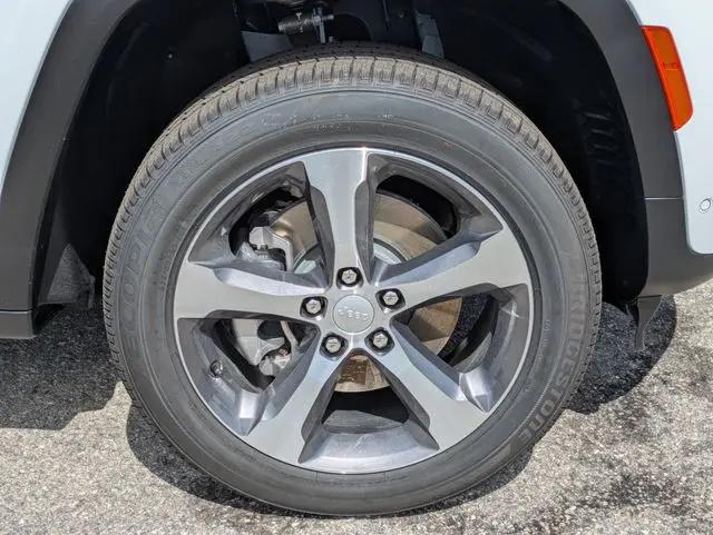 2026 Jeep Grand Cherokee L Limited 4x2