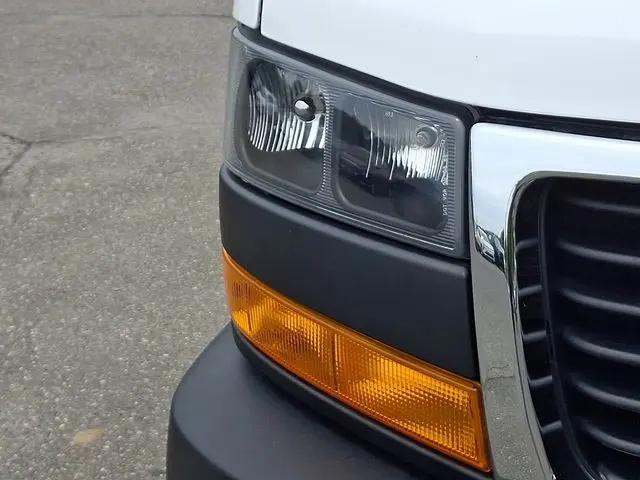 2024 GMC Savana Cargo RWD 2500 Regular Wheelbase Work Van