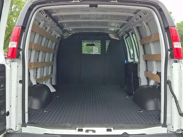 2024 GMC Savana Cargo RWD 2500 Regular Wheelbase Work Van