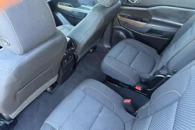 2023 GMC Acadia AWD SLE