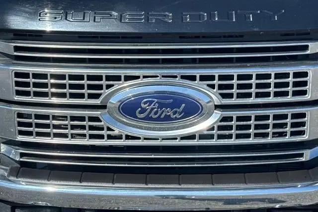 2017 Ford F-350 Platinum