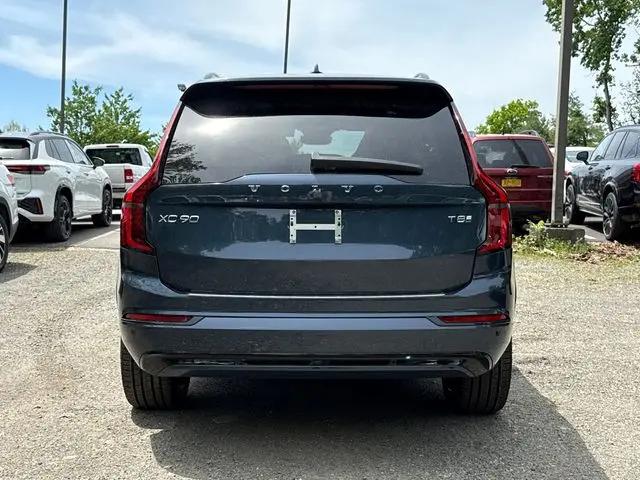 2026 Volvo XC90 Plug-In Hybrid Ultra Dark Theme, T8 AWD, Electric/Gasoline, 6 Seats