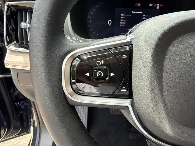 2026 Volvo XC90 Plug-In Hybrid Ultra Dark Theme, T8 AWD, Electric/Gasoline, 6 Seats