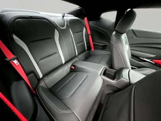 2023 Chevrolet Camaro RWD Coupe 2LT