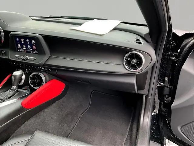 2023 Chevrolet Camaro RWD Coupe 2LT