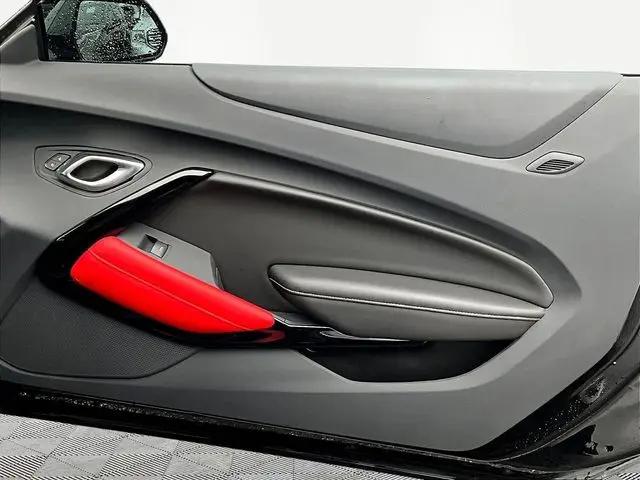 2023 Chevrolet Camaro RWD Coupe 2LT