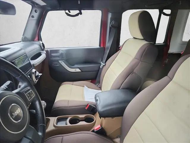 2012 Jeep Wrangler Unlimited Sahara
