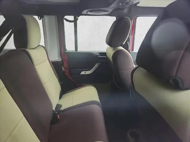 2012 Jeep Wrangler Unlimited Sahara