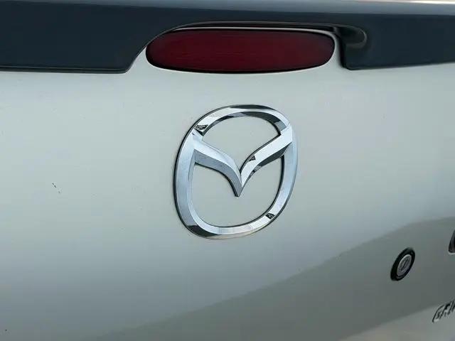 2004 Mazda Mazda3 i
